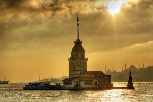 istanbul uskudar daki kuleler