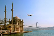 Ortaköy Camii