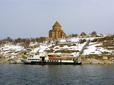 Akdamar Adası